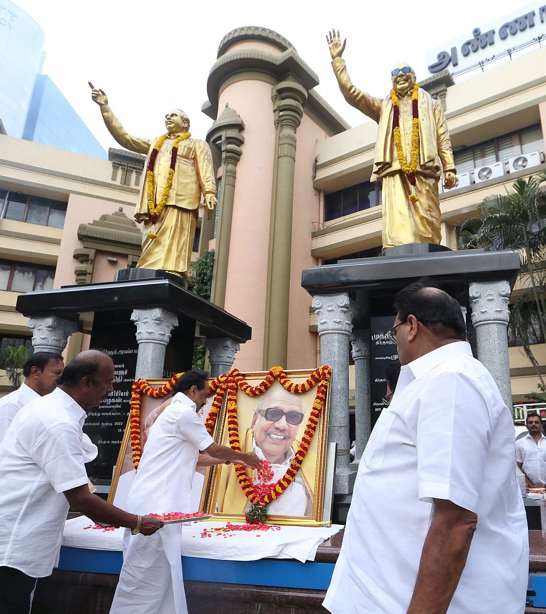 “உடன்பிறப்புகளின் உறங்கா மனசாட்சியாகக் கூடுகிறது கழகத்தின் பொதுக்குழு” - மு.க.ஸ்டாலின் மடல்!