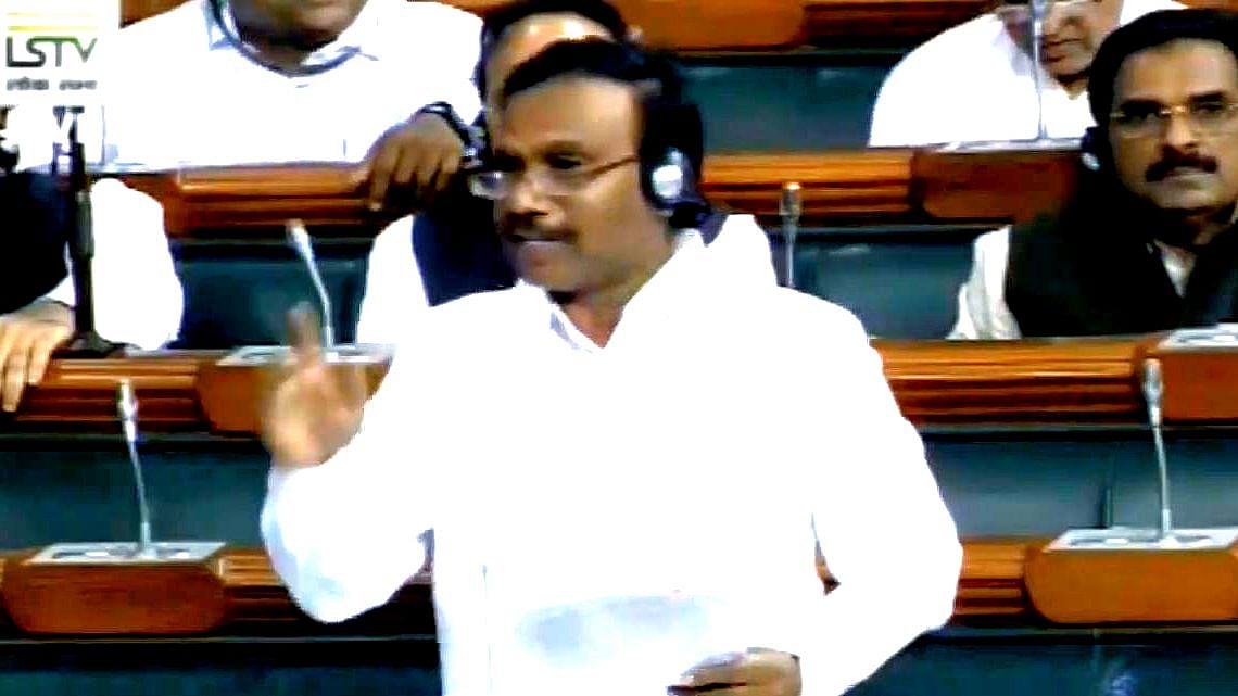தென் மாநில ரயில்வேயில் வடமாநிலத்தவர் ஆதிக்கம்... மாநில வாரியாக தேர்வு நடத்த ஆ.ராசா MP கோரிக்கை!