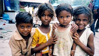 60% இந்திய குழந்தைகளுக்கு போதிய ஊட்டச்சத்து இல்லை? யாருக்காக குழந்தைகள் தினம் கொண்டாடுகிறோம்?!