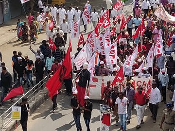 LIVE Update : சென்னை குலுங்க - டெல்லி அதிர கோஷங்கள் முழங்கும் பிரமாண்ட பேரணி! #TNOpposeCAA