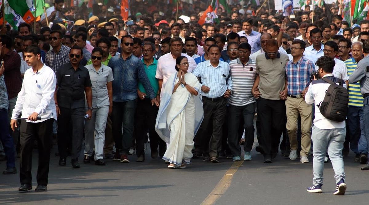 தேசிய குடிமக்கள் பதிவேடு பணிகளை நிறுத்துக : மேற்கு வங்கத்தில் மம்தா பானர்ஜி அதிரடி!