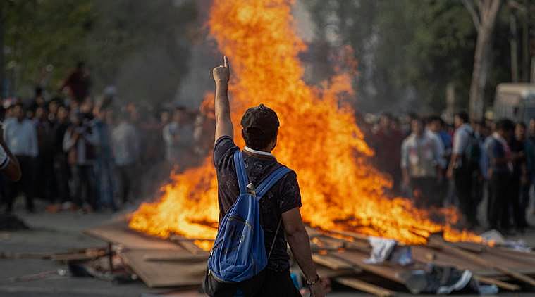 #CAB2019 : அடுத்த காஷ்மீரா அசாம் ? - போலிஸாரின் துப்பாக்கிச் சூட்டில் 2 பேர் பலி - 11 பேர் படுகாயம் ! 