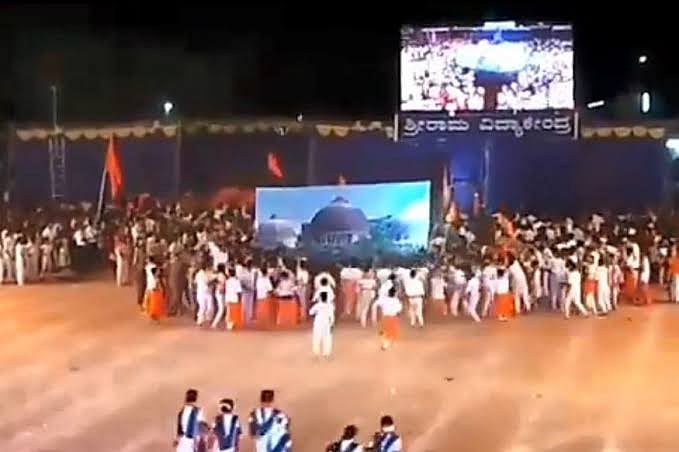 “பாபர் மசூதியை இடித்து கோஷம்” - கிரண் பேடி பங்கேற்ற பள்ளி நிகழ்ச்சியில் மத வேற்றுமையை விதைக்கும் காட்சி!