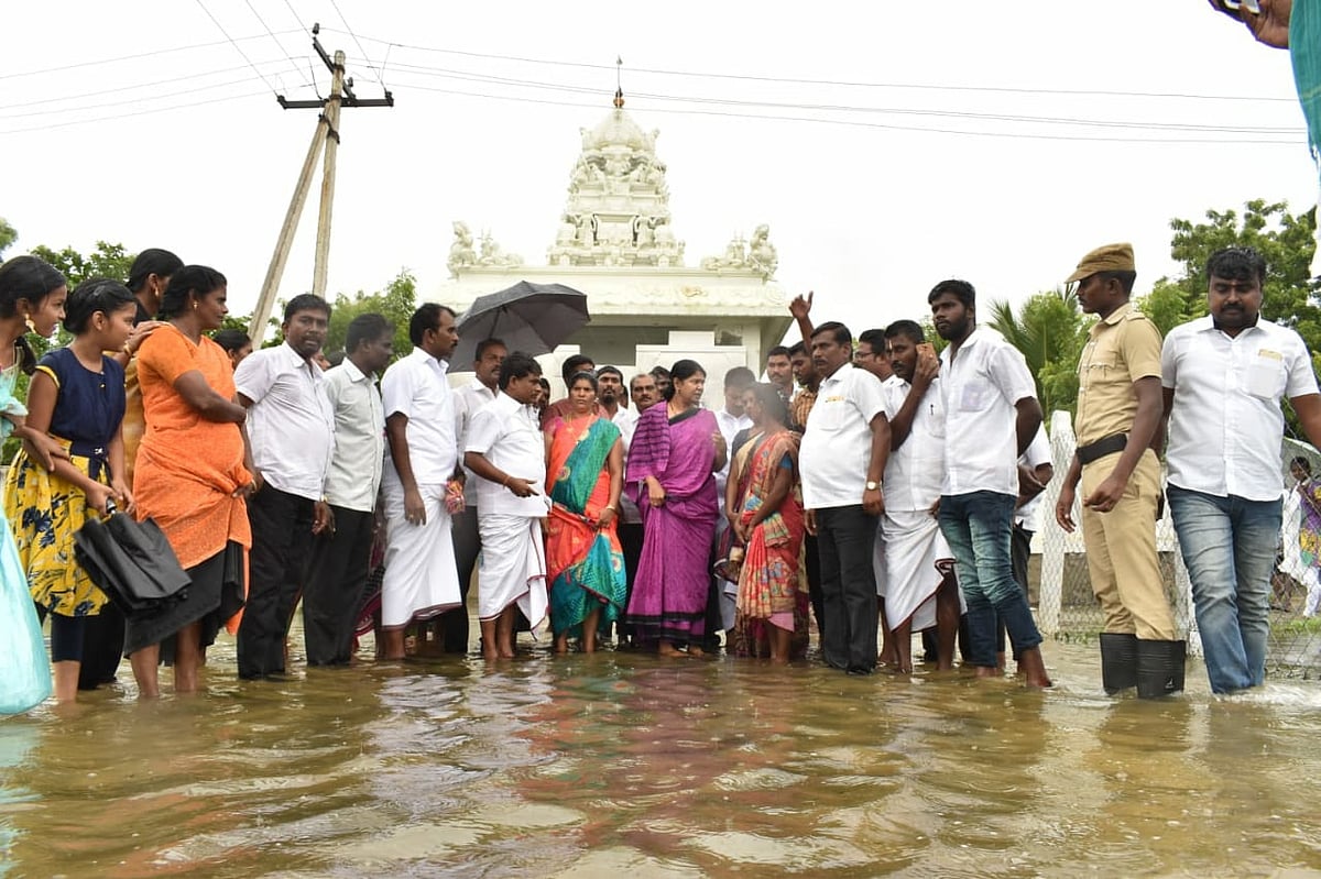 “தூத்துக்குடி பகுதியில் தேங்கியுள்ள மழைநீரை அகற்ற அரசு நடவடிக்கை எடுக்கவில்லை”- கனிமொழி MP குற்றச்சாட்டு!