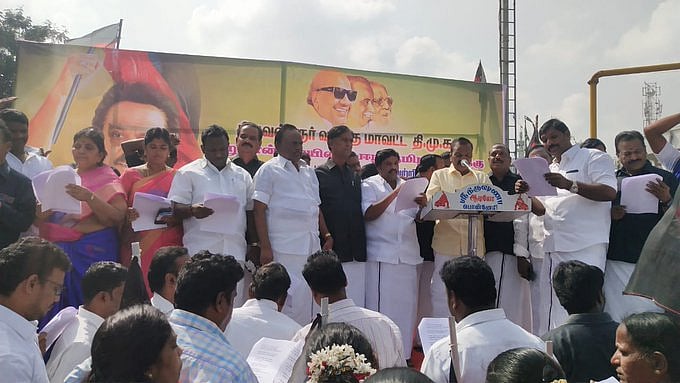 LIVE | தி.மு.க கண்டன ஆர்ப்பாட்டத்தில் மத்திய மாநில அரசுகளுக்கு எதிராக தமிழகம் முழுக்க ஒலித்த கோஷம்! #CAA