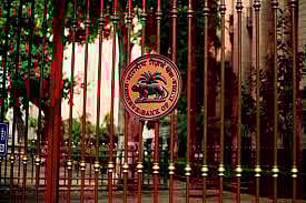 “மோடி ஆட்சியில் அதிகரித்த வாராக்கடன்” : 9.3 லட்சம் கோடி ரூபாயில் வரவிருப்பது வெறும் 54,000 கோடிதானா?!