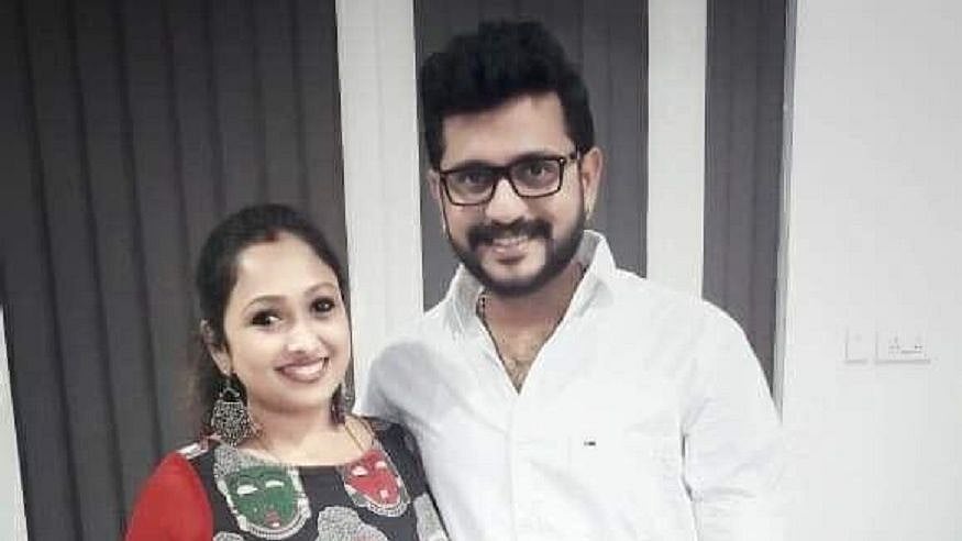 “வேறொரு நடிகையுடன் சேர்ந்துகொண்டு என்னைக் கொடுமைப்படுத்துகிறார்” - சின்னத்திரை நடிகை பரபரப்பு புகார்!