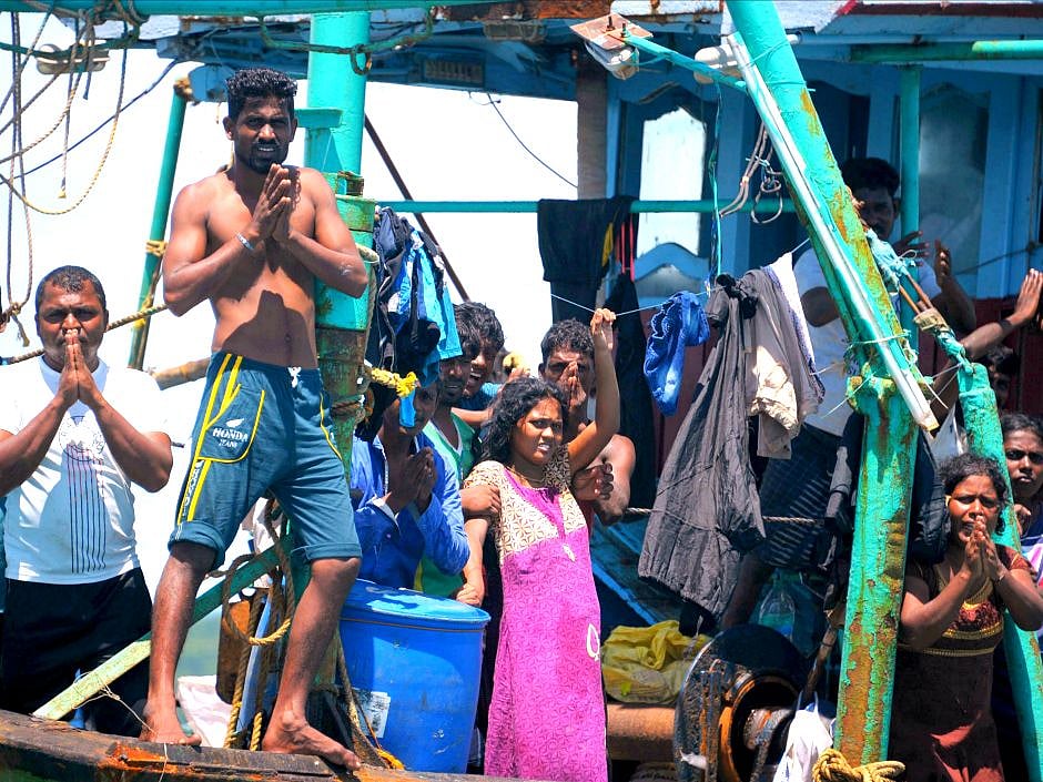 “பேசாமல் எங்களைக் கடலில் தள்ளிக் கொன்று விடுங்கள்” : குடியுரிமை மறுக்கப்பட்ட இலங்கை அகதிகள் வேதனை!