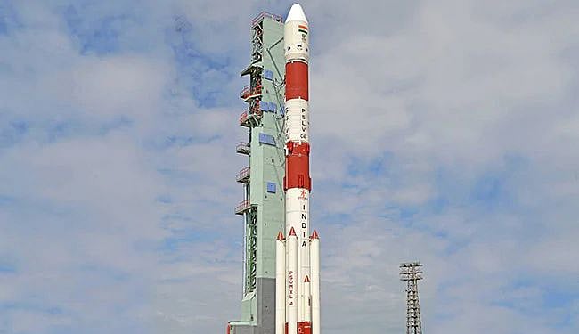 வெற்றிகரமாக விண்ணில் பாய்ந்தது PSLV C48 : இந்திய விண்வெளி ஆராய்ச்சியில் மற்றொரு மணி மகுடம் !