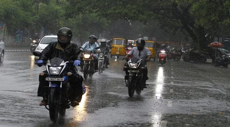 அடுத்த 2 நாட்களுக்கு 11 மாவட்டங்களில் மழைக்கு வாய்ப்பு : சென்னையில் லேசான மழை பெய்யும் - வானிலை அப்டேட்!