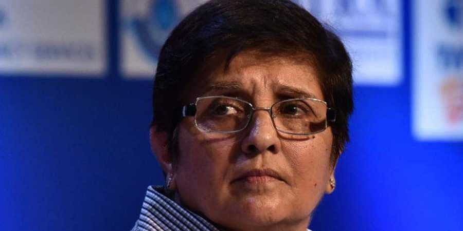 “பாபர் மசூதி இடிப்பை கொண்டாடிய பள்ளி விழாவில் பங்கேற்பதா ?”- கவர்னர் கிரண்பேடி மீது போலிஸில் புகார்!  