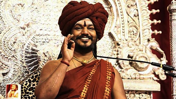 “தனி நாடு, தனி சின்னம், தனி பாஸ்போர்ட்” - தேடப்படும் குற்றவாளி நித்தியானந்தாவின் ‘பகீர்’ திட்டம்!