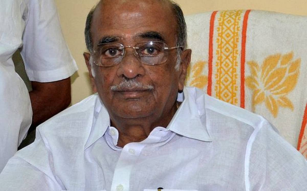 “அ.தி.மு.க-வை மிரட்டி பணியச் செய்ததா பா.ஜ.க?” - பகிரங்கமாக ஒப்புக்கொண்ட அ.தி.மு.க எம்.பி!