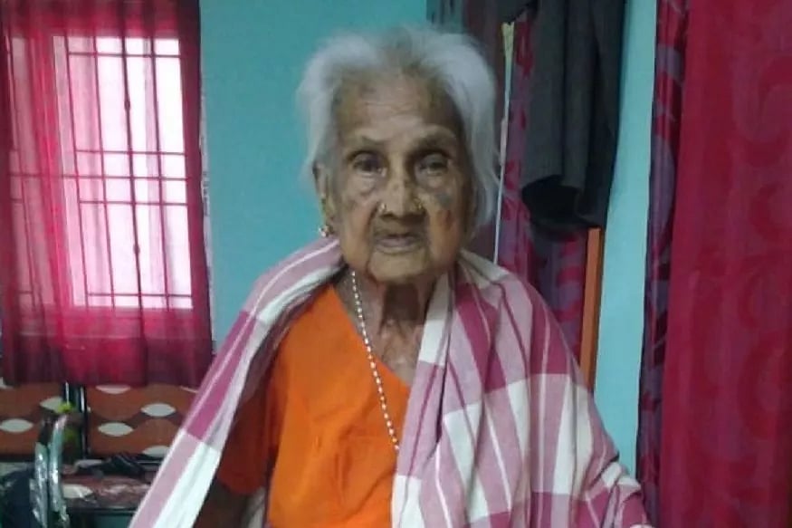 பணமதிப்பிழப்பு தெரியாமல் 31,000 ரூபாய் சேமித்து வைத்த கோவை மூதாட்டி : வேதனையில் தவிக்கும் குடும்பத்தினர்!