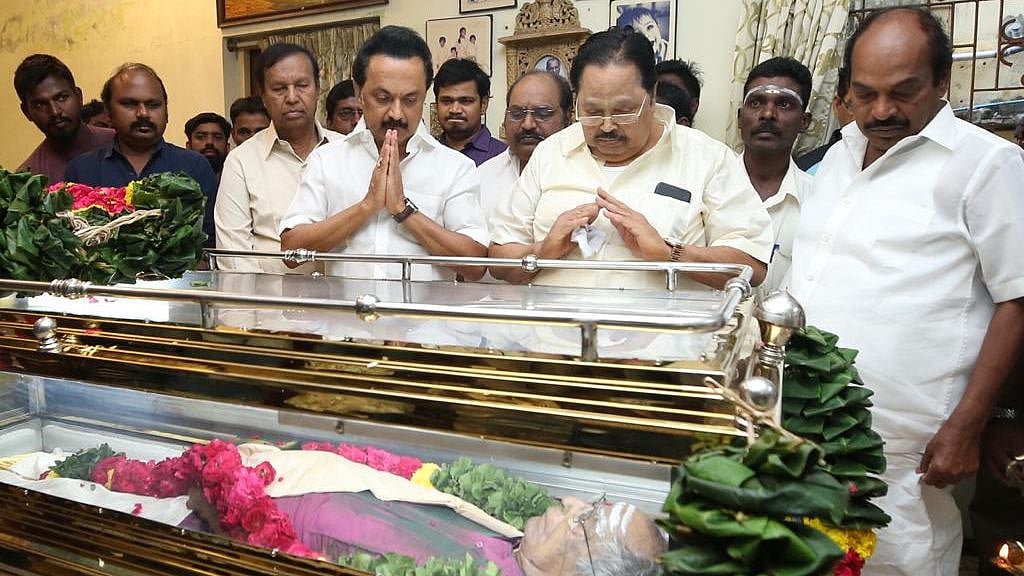 மறைந்த நீதியரசர் மோகன் உடலுக்கு தி.மு.க தலைவர் மு.க.ஸ்டாலின் அஞ்சலி!