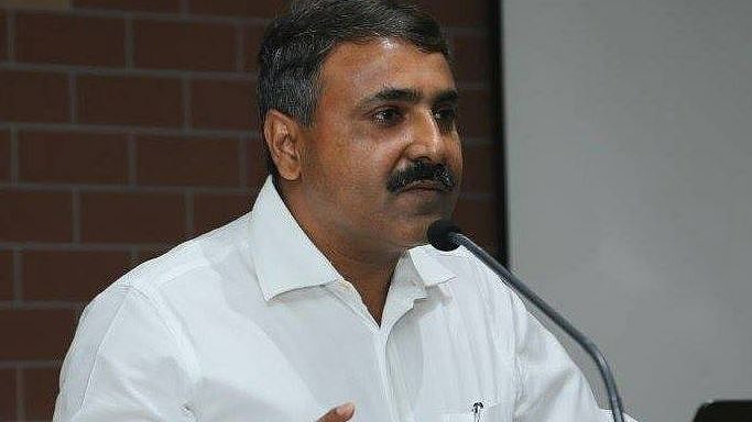 “நாட்டை பிளவுபடுத்தும் குடியுரிமை மசோதா” - எதிர்ப்பு தெரிவித்து பதவியை ராஜினாமா செய்த ஐ.பி.எஸ் அதிகாரி!