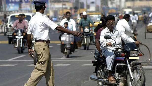 சென்னையில் 1.30 லட்சம் பேரின் ஓட்டுநர் உரிமம் ரத்து - 2019ன் போக்குவரத்து விதிமீறல் பட்டியல் வெளியீடு!