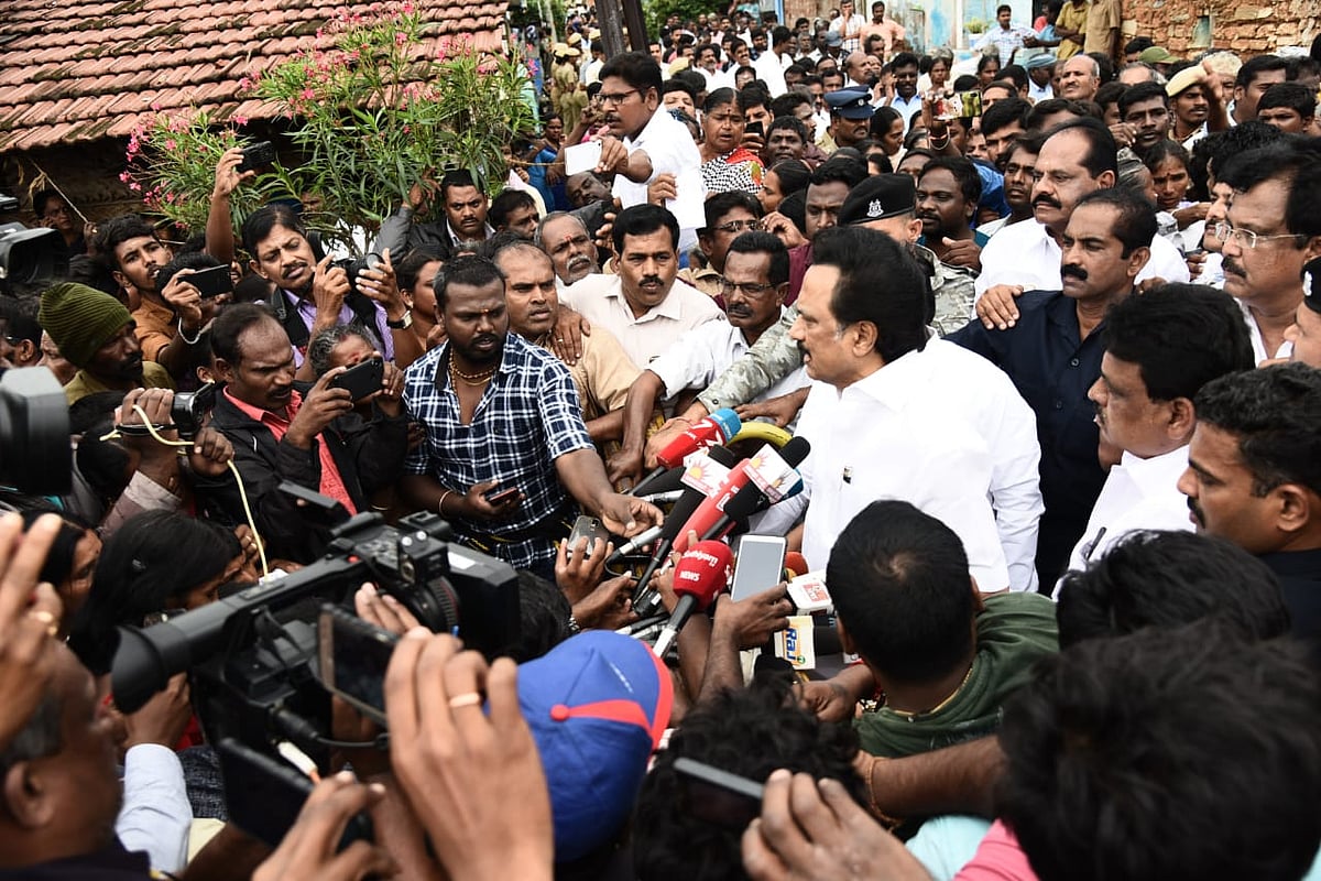 “அரசு நிர்வாகத்தின் அலட்சியமே 17 பேர் உயிரிழப்புக்குக் காரணம்” - மு.க.ஸ்டாலின் குற்றச்சாட்டு!