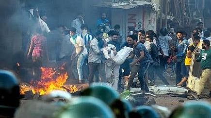 #CAAProtest : வடமாநிலங்களில் பதற்றம் நீடிப்பு - பா.ஜ.க ஆளும் உ.பி-யில் போராட்டத்தில் ஈடுபட்ட 6 பேர் பலி!