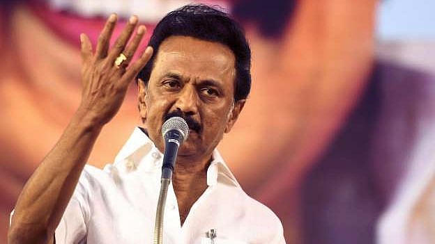 ’ஜெயலலிதாவின் சவப்பெட்டி கொண்டு வாக்குப்பிச்சை கேட்டது அலங்கோலம் இல்லையா?’ - மு.க ஸ்டாலின் கேள்வி