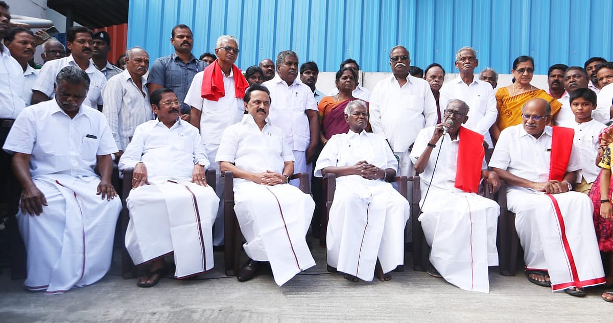 “மார்க்சிய தத்துவத்தின் மனித உருவம் தோழர் நல்லகண்ணு” - தி.மு.க. தலைவர் மு.க.ஸ்டாலின் நேரில் வாழ்த்து!