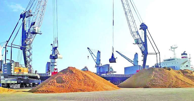 “ஆற்று மணலைத் தொடர்ந்து எம்.சாண்டிலும் அ.தி.மு.க அரசு ஊழல்” - அம்பலப்படுத்திய அறப்போர் இயக்கம்!