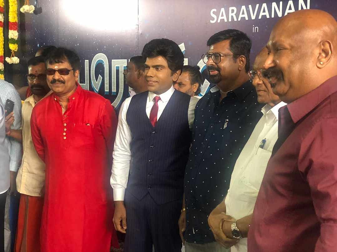  ஹீரோ அவதாரம் எடுத்த லெஜென்ட் சரவணா: சென்னையில் பூஜையுடன் தொடங்கியது படம் (Photos)