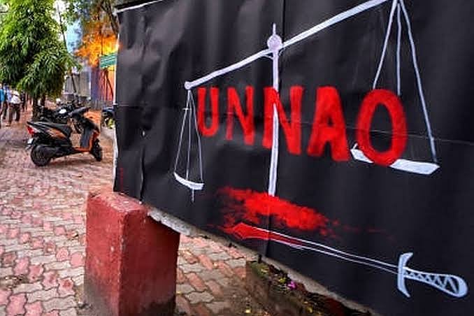 உன்னாவ் கொடூரம் : “உயிர் வாழ விரும்பிய பெண்ணை அரசால் காப்பாற்ற முடியவில்லையே?”- பிரியங்கா காந்தி வேதனை!