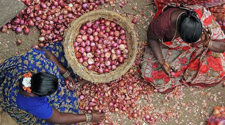 வெங்காயம் தான் என்று நினைக்காதீர்கள்.. அது ஆட்சிக்கே முடிவுரை எழுதிவிடும் : மு.க ஸ்டாலின் எச்சரிக்கை !
