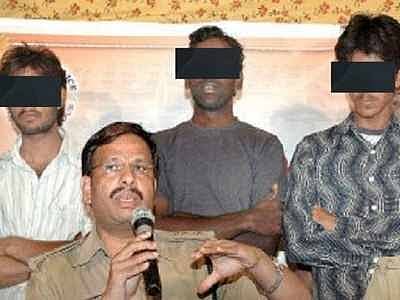 தெலங்கானா என்கவுன்டருக்கு பின்னணியில் செயல்பட்ட ‘சைலன்ட் ஆபரேட்டர்’ கமிஷனர் - வாராங்கல் வரலாறு தெரியுமா?