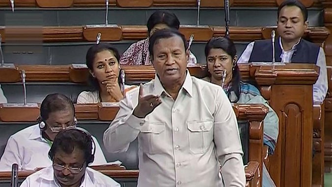 GST வரியால் தமிழகத்துக்கு இழப்பு - மத்திய அரசைக் கேள்வி கேட்க அஞ்சும் அ.தி.மு.க : டி.ஆர் பாலு ஆவேசம்