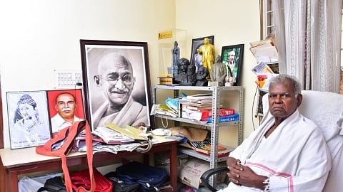 “எனக்கு அரசியல் பிடிக்கும்..” : தோழர் நல்லகண்ணுவின் பிறந்தநாள் சிறப்பு பேட்டி ! #HBDNALLAKANNU