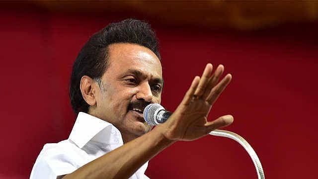 தோல்வியை மறைக்க கடைசி நேரத்தில்  உச்ச நீதிமன்றத்தை நாடி அதிமுக நாடகமாடுகிறது -மு.க.ஸ்டாலின் குற்றச்சாட்டு