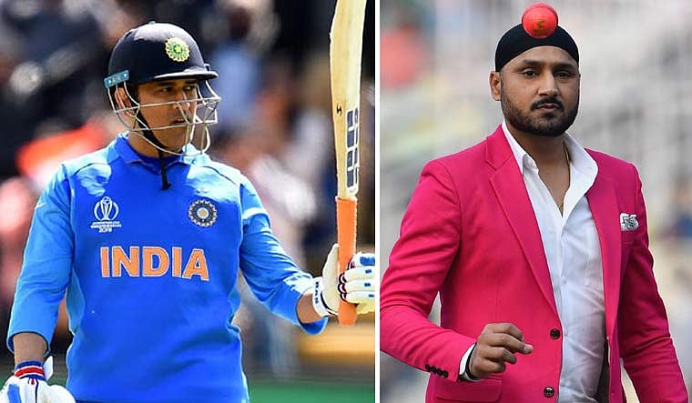 முடிவுக்கு வருகிறதா ‘தல’ தோனியின் கிரிக்கெட் வாழ்க்கை? - ஹர்பஜன் சிங் சூசகம்!