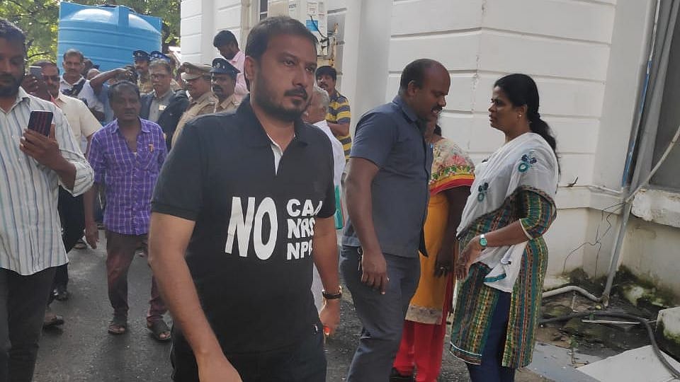 #LIVE #TNAssembly | மத்திய அரசுக்கு பயந்த அடிமை அரசு இது - துரைமுருகன் சாடல்!