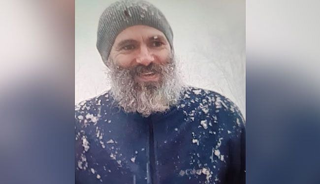 உமர் அப்துல்லாவுக்கு ஷேவிங் ரேசர் அனுப்பி வாங்கிக்கட்டிக் கொண்ட தமிழக பா.ஜ.க!