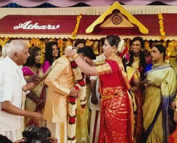 கேரளாவில் திருநங்கைக்கு திருமணம் - சிறப்பு திருமண சட்டத்திற்கு குவியும் பாராட்டு!