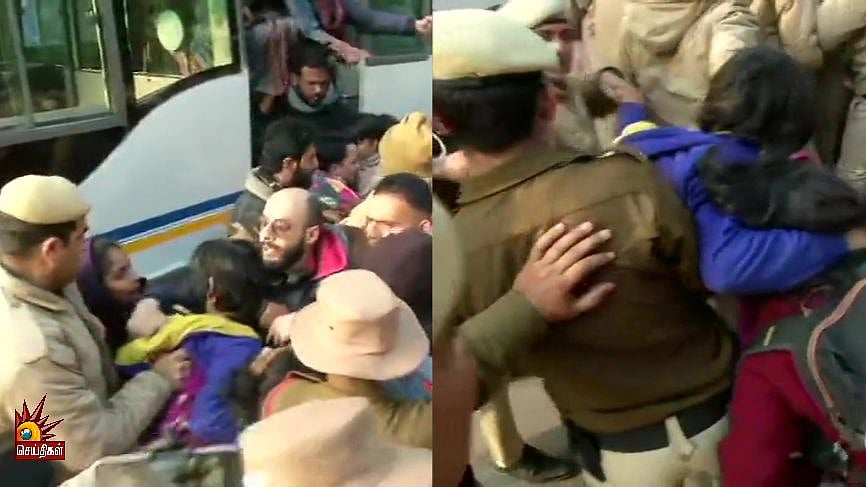 துப்பாக்கியால் சுட்டதற்கு நியாயம் கேட்டு போராட்டம் : தரதரவென இழுத்துச்சென்று கைது செய்த டெல்லி போலிஸ்!