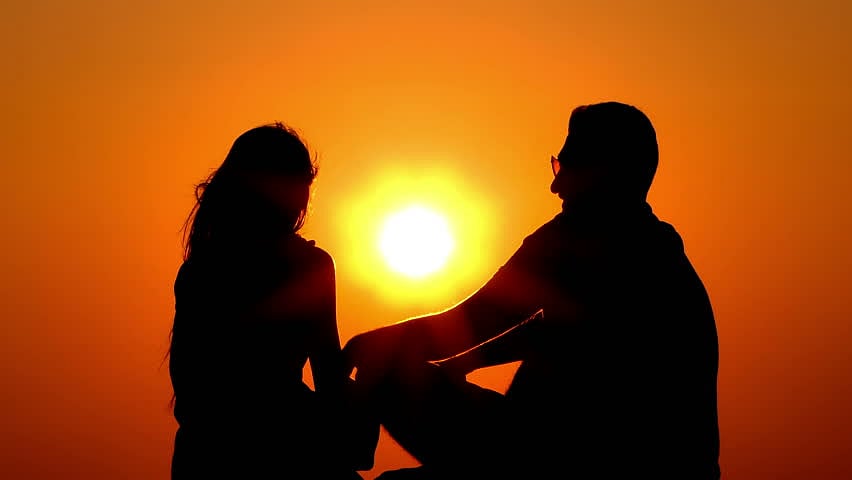 மகனின் காதலியையே ஏமாற்றி, பலவந்தப்படுத்தி தாலி கட்டிய தந்தை - நாகை அருகே பகீர்!