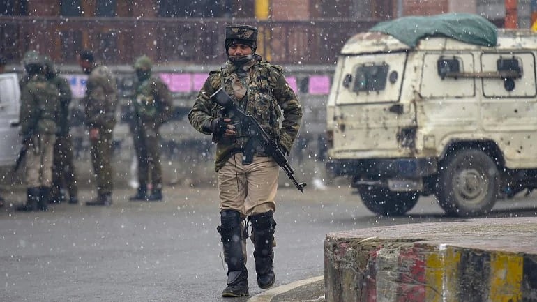 “தனிநபர் கருத்து சுதந்திரத்தை காக்க வேண்டியது அரசின் கடமை” - காஷ்மீர் விவகாரத்தில் சுப்ரீம் கோர்ட் ஆணை!