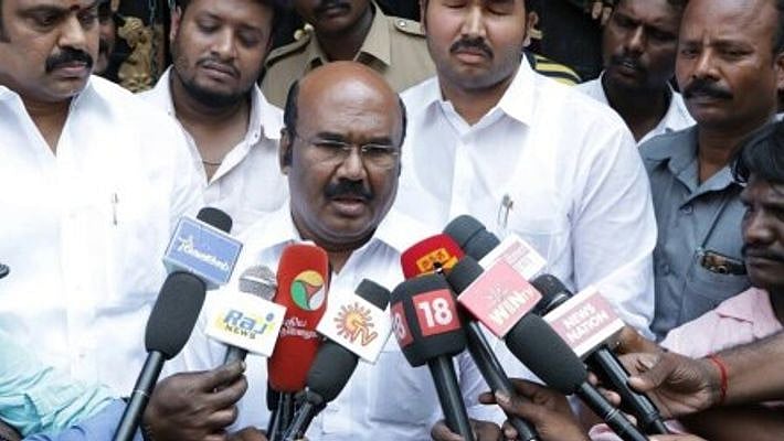 ''ரஜினி வாயை மூடி மவுனமாக இருக்கலாம்'' - கடுமையாக விமர்சித்த அ.தி.மு.க நிர்வாகிகள்!