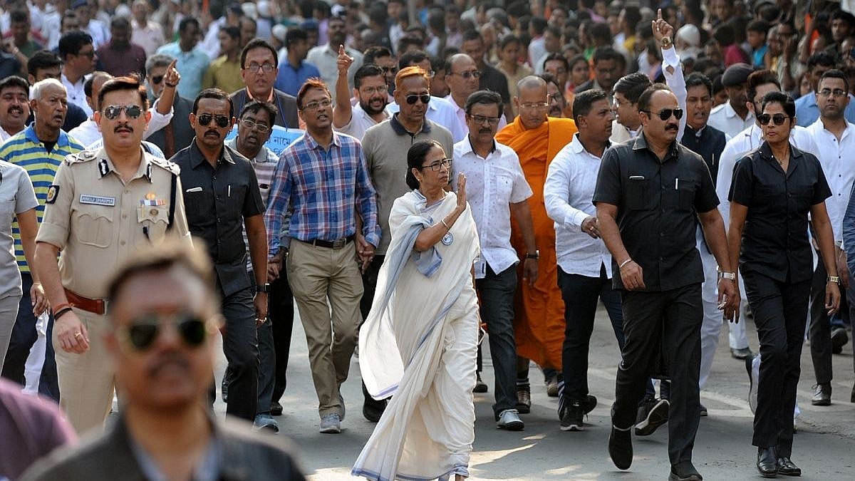 "மோடி அரசுக்கு எதிராக கொடி உயர்த்தும் மம்தா" : சி.ஏ.ஏ-வை எதிர்க்கும் நான்காவது மாநிலமானது மேற்கு வங்கம்!