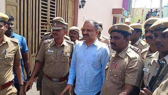 பரோல் நிறைவுற்று மீண்டும் சிறைக்கு சென்றார் பேரறிவாளன்; அற்புதம்மாள் உருக்கம்!