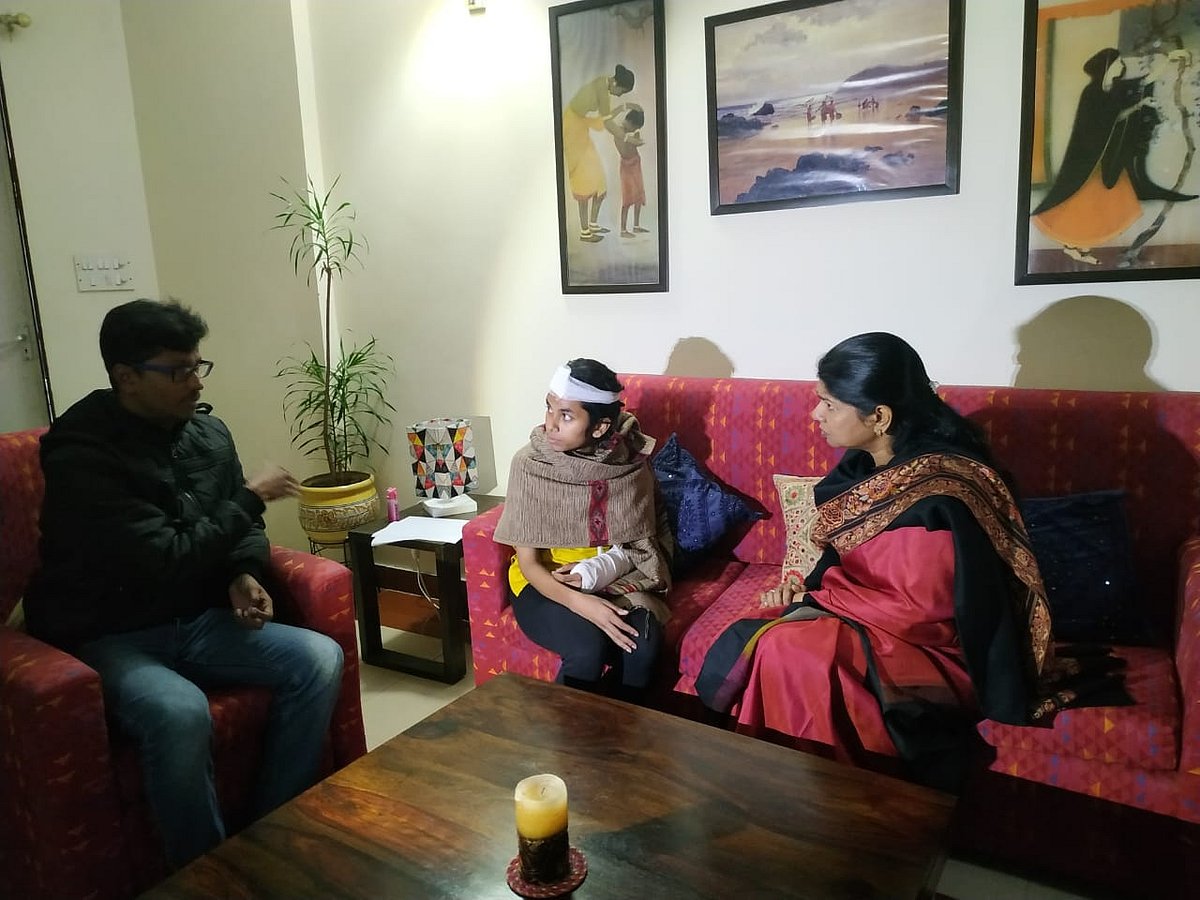 “தைரியத்தை இழக்காதீர்கள்; நாடே உங்களுடன் நிற்கிறது” : ஜே.என்.யூ மாணவர்களுடன் கனிமொழி எம்.பி சந்திப்பு!