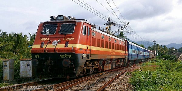 தமிழகத்தில் 11 வழித்தடங்களில் தனியார் ரயில்... கட்டண உயர்வு பன்மடங்கு அதிகரிக்கும் அபாயம்!