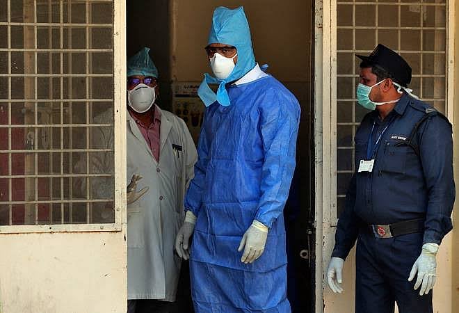 இந்தியாவுக்கு வந்தது கொடிய கொரோனா வைரஸ் : அதிகாரப்பூர்வ அறிவிப்பு - தீவிர கண்காணிப்பில் 10 பேர்!