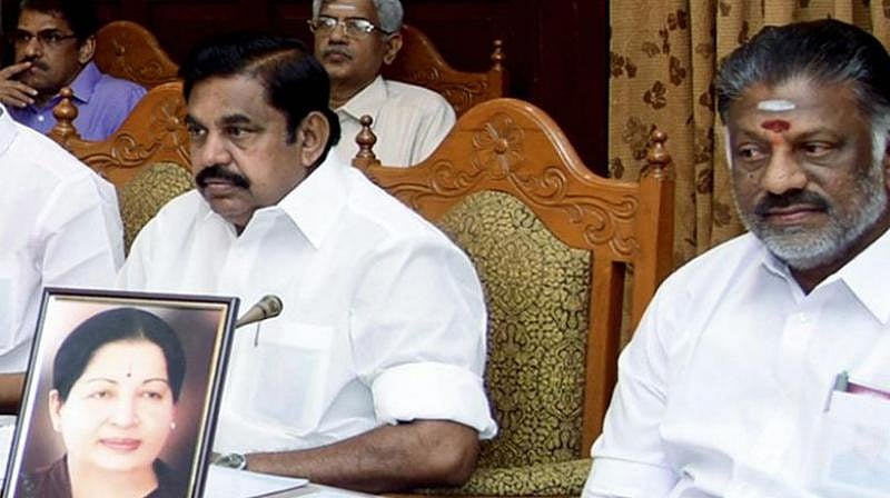 “அமைச்சர் கருப்பணன் எழுதிய கடிதத்தால் தான் ஹைட்ரோகார்பனுக்கு அனுமதி - எல்லாம் கபட நாடகம்” : வேல்முருகன்