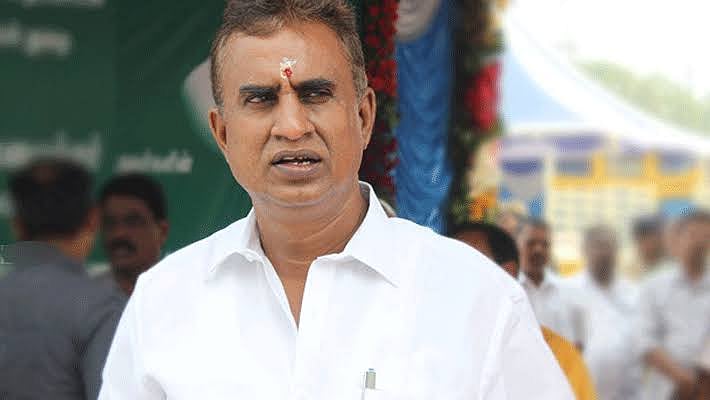 வேலுமணி என்ற தனி நபருக்காக நடக்கும் அரசுப் பணிகள் சாமானிய மக்களுக்காக நடக்காதது ஏன்? -  திமுக MLA விளாசல்