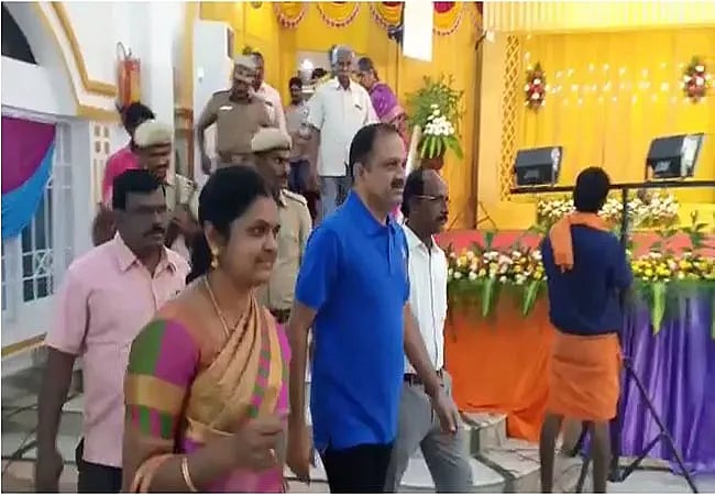 பரோல் நிறைவுற்று மீண்டும் சிறைக்கு சென்றார் பேரறிவாளன்; அற்புதம்மாள் உருக்கம்!