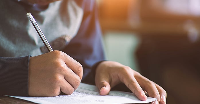 கல்வித்துறையைக் கைப்பற்றிய ‘கோச்சிங் மாஃபியா’ - தமிழகத்தை வீழ்ச்சியை நோக்கித் தள்ளும் நீட் அநீதி!